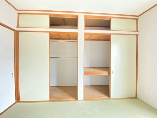 並木町一戸建貸家の収納