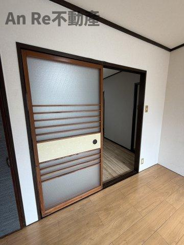 渡辺ハイツの玄関