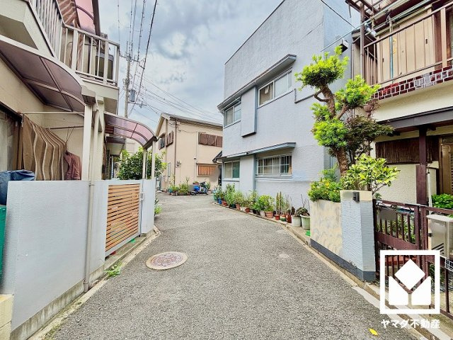尼崎市猪名寺1丁目の前面道路含む現地写真