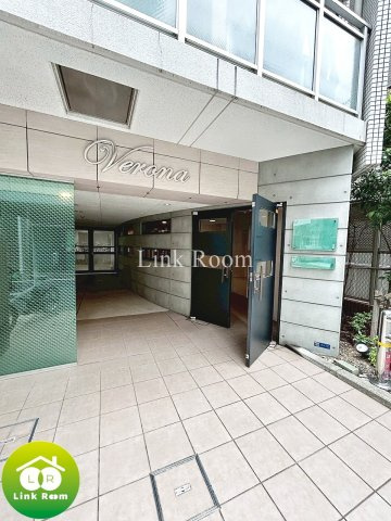 ヴェローナ門前仲町ルッソのエントランス