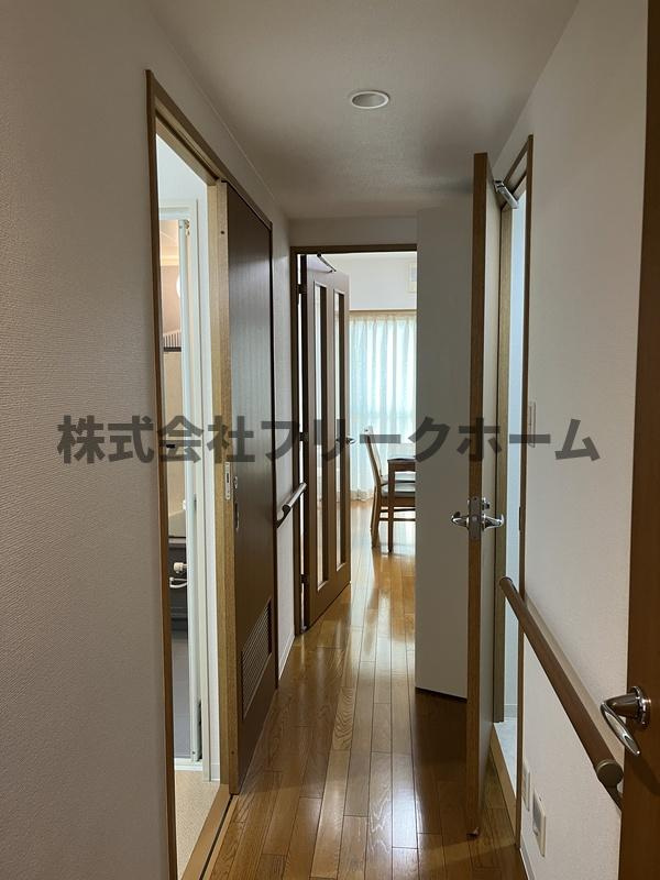 武蔵野市境２丁目の賃貸マンションの玄関