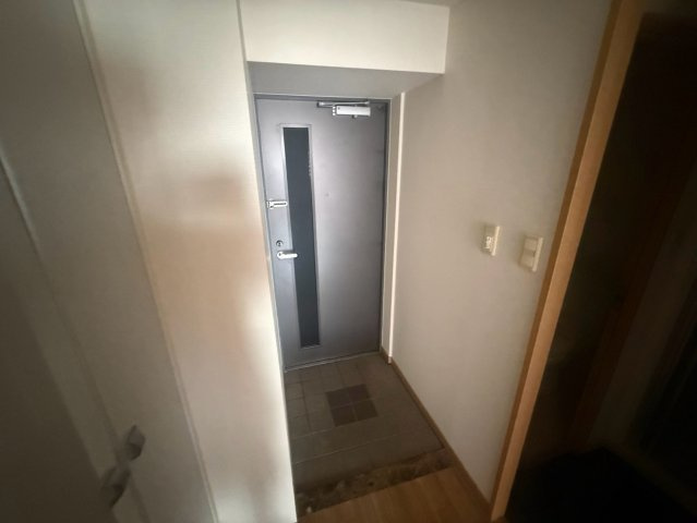 プレッツァ西宮の玄関