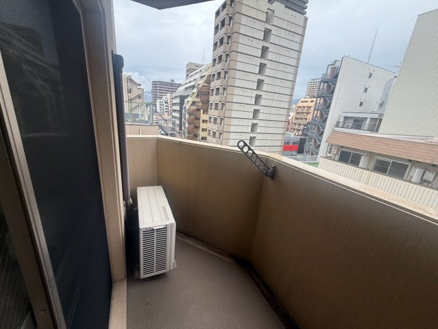 プレッツァ西宮のバルコニー