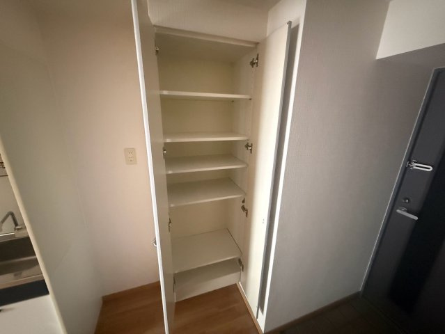 プレッツァ西宮の収納