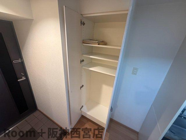 プレッツァ西宮の収納