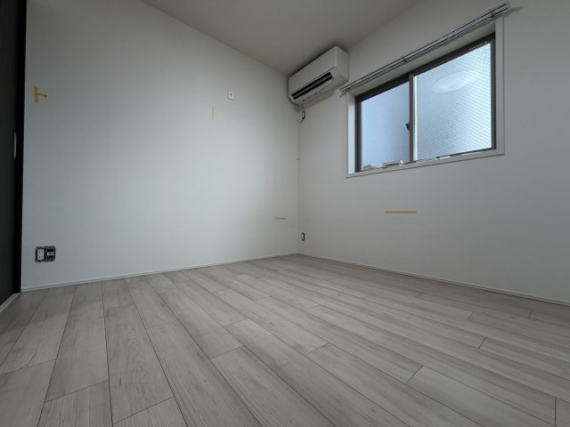 フジパレス住吉大領の洋室