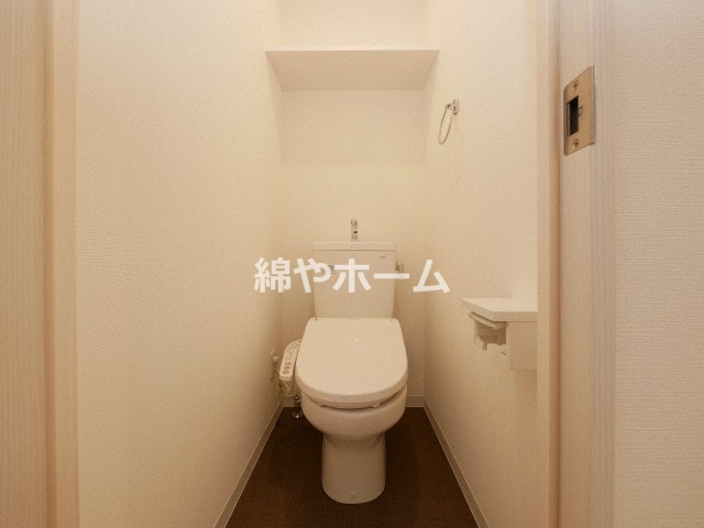 フォーリアライズ弁天町クロスのトイレ|シンプルで使いやすいトイレです