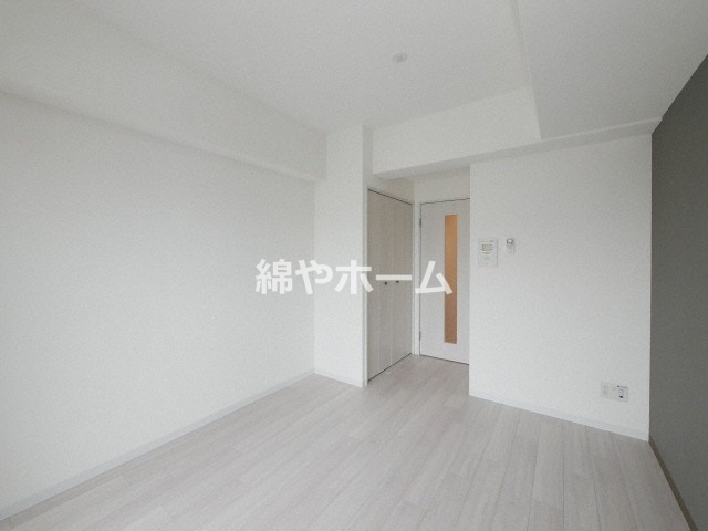 フォーリアライズ弁天町クロスの洋室|きれいな洋室です