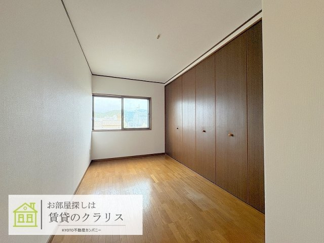 嵯峨折戸町（ガレージ付き）貸家