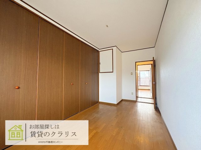 嵯峨折戸町（ガレージ付き）貸家