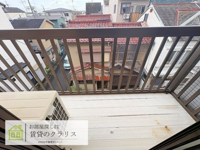 嵯峨折戸町（ガレージ付き）貸家のバルコニー