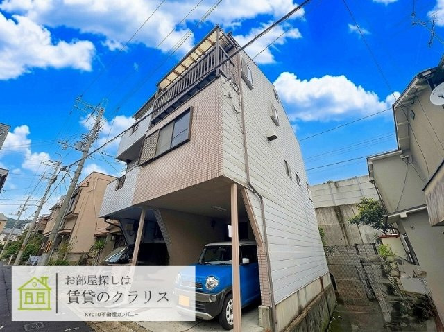 嵯峨折戸町（ガレージ付き）貸家