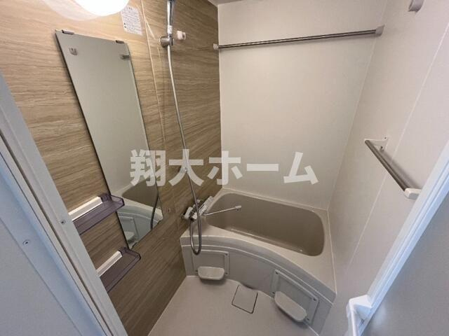 セレンディピティ浅草の浴室