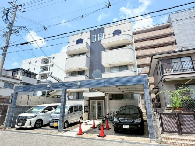 アルユータ六甲道の外観