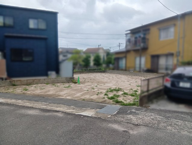 太宰府市朱雀2丁目(売地)の前面道路含む現地写真