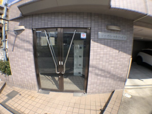 マーガレットハイツのエントランス