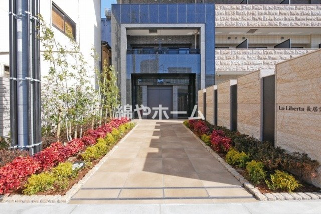 ES-Grande長居パークフロントのエントランス|建物の内部です