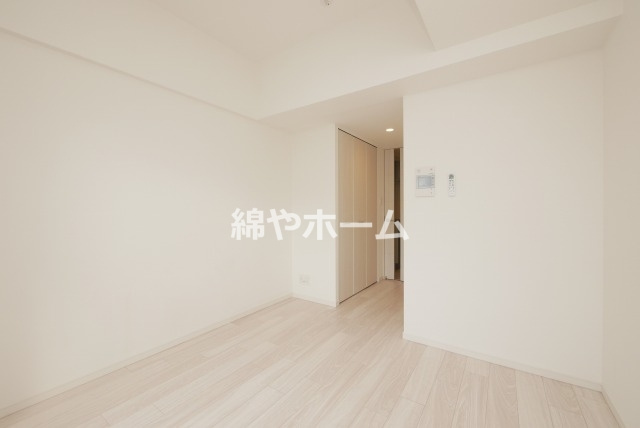 ES-Grande長居パークフロントの洋室|個人の部屋や寝室として使える洋室です
