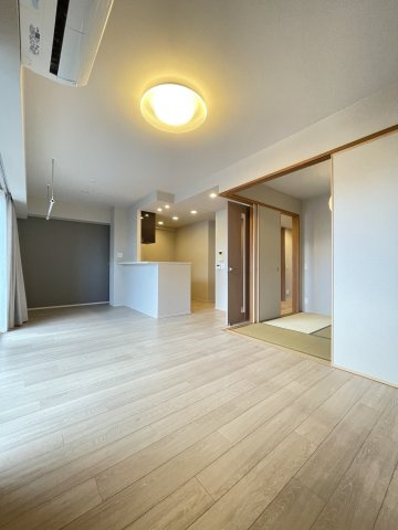 神戸市中央区花隈町の賃貸マンションの居間・リビング