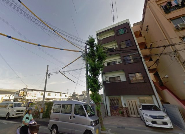 フラット灘南の外観