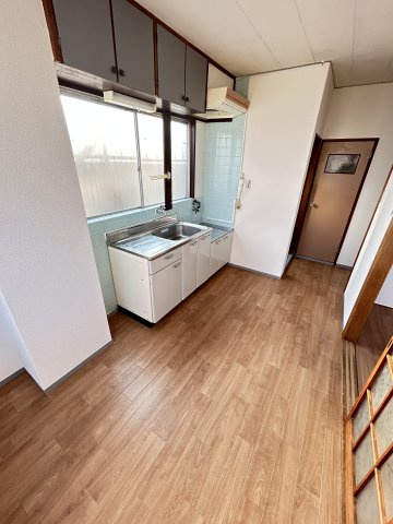 神戸市中央区神若通５丁目の賃貸マンションの居間・リビング