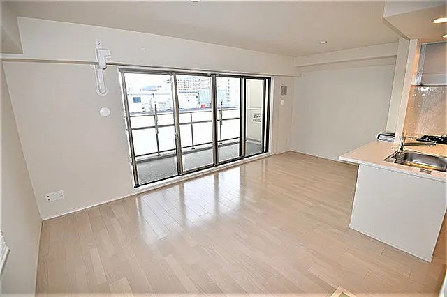 神戸市中央区脇浜町２丁目の賃貸マンションの居間・リビング