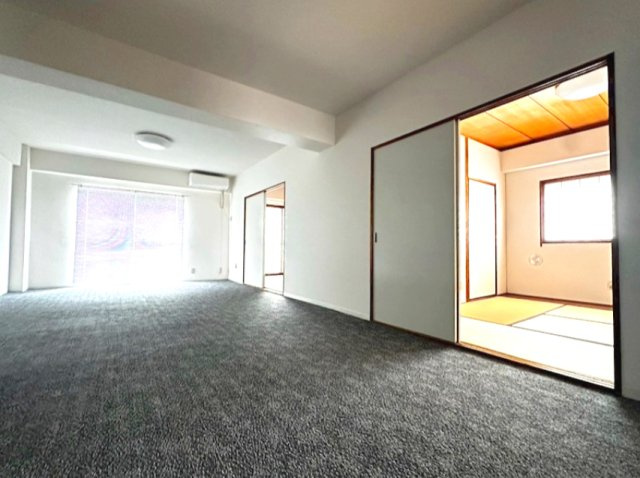 神戸市東灘区御影１丁目の賃貸マンションの居間・リビング