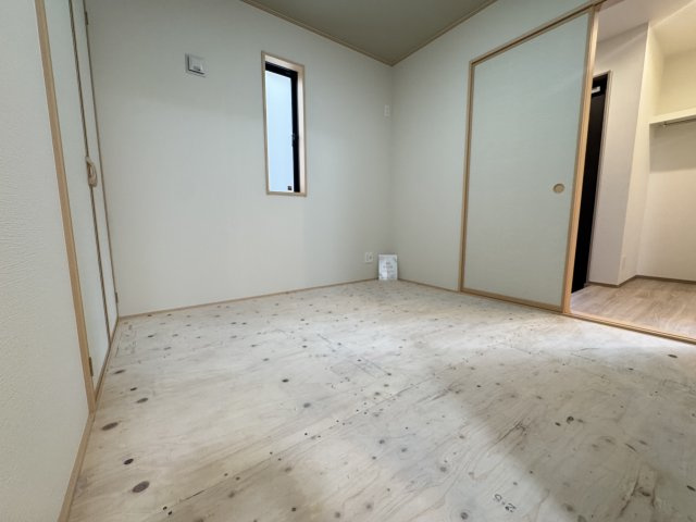 宜野湾市伊佐3丁目（全2棟）A号棟の和室|A号棟　和室4.5帖＋収納付き♪