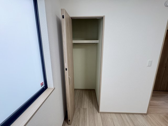 宜野湾市伊佐3丁目（全2棟）A号棟の収納|A号棟　洋室4.5帖＋CL付き♪