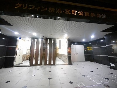 グリフィン横浜反町公園参番館のエントランス