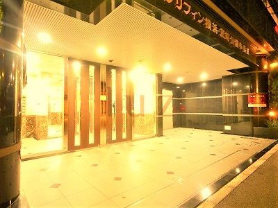 グリフィン横浜反町公園参番館の外観