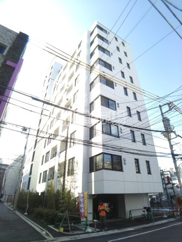 プレジール入谷の外観