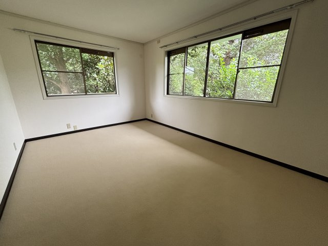 師岡町戸建の洋室