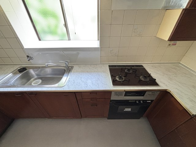 師岡町戸建のキッチン