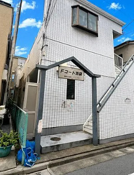 Ｆコート池袋のエントランス