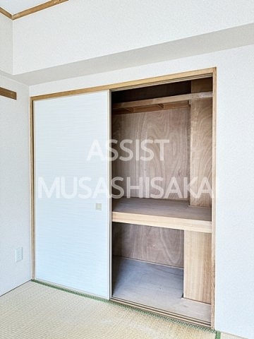 コーポレート小金井梶野通り2号棟の寝室|室内写真：設備同仕様の参考写真です