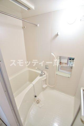 ステイタスカインド天下茶屋ビルの浴室