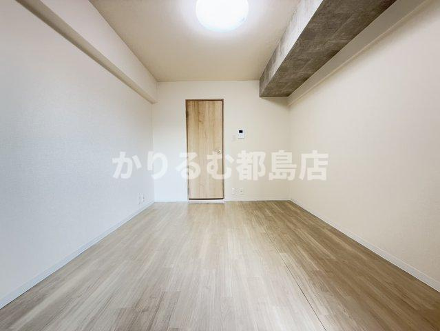 シャトー都島の居間・リビング