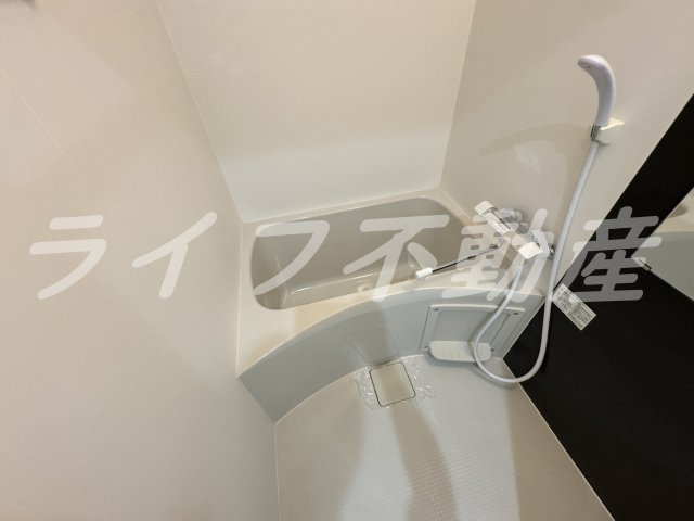 フォレ長堀通南の浴室|日々の疲れを癒すお風呂付です