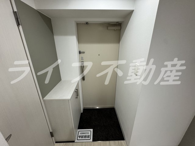 フォレ長堀通南の玄関|明るい玄関です