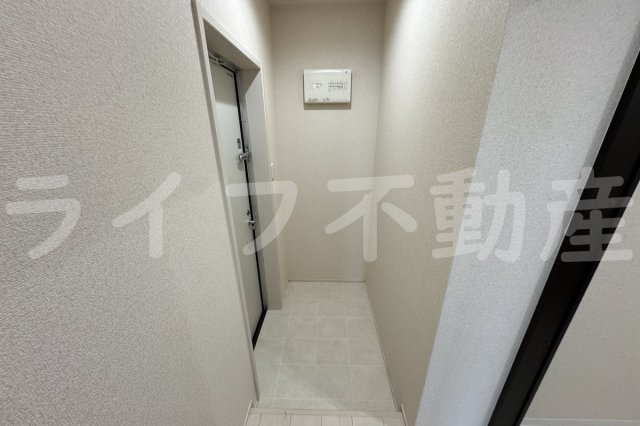 フジパレス吉田本町Ⅲ番館の玄関|シンプルで使いやすい玄関です