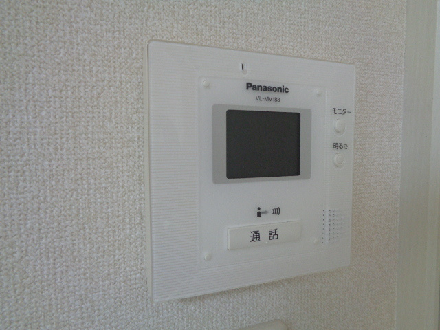 ストーンリバーハイムBのセキュリティ|安心のTVモニタ付きインタホン☆