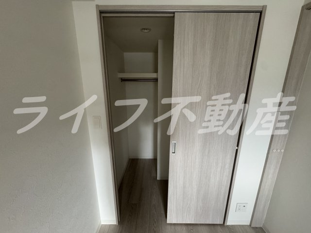 プレサンスOSAKA東成中本ハーヴィルの収納|便利な収納スペースです