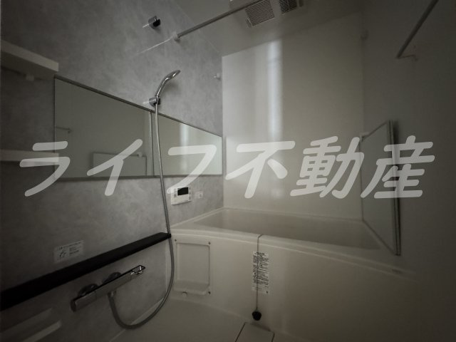 プレサンスOSAKA東成中本ハーヴィルの浴室|ゆったり過ごせるお風呂です
