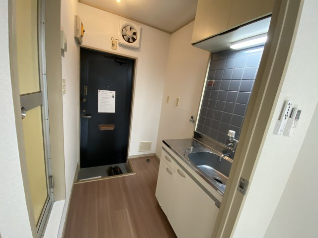 葛飾区東金町４丁目のアパートのキッチン