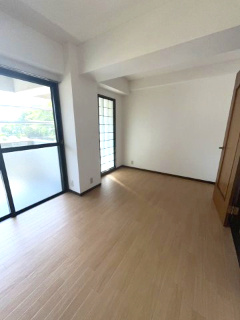 調布市布田２丁目の賃貸マンションの寝室