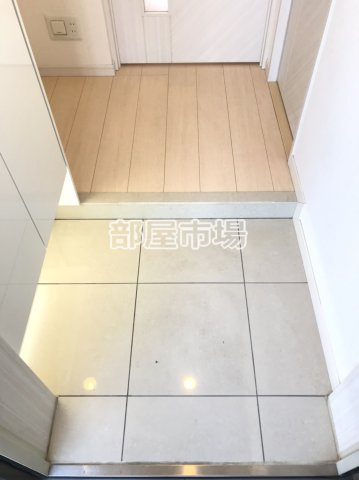 台東区浅草６丁目の賃貸マンションの玄関