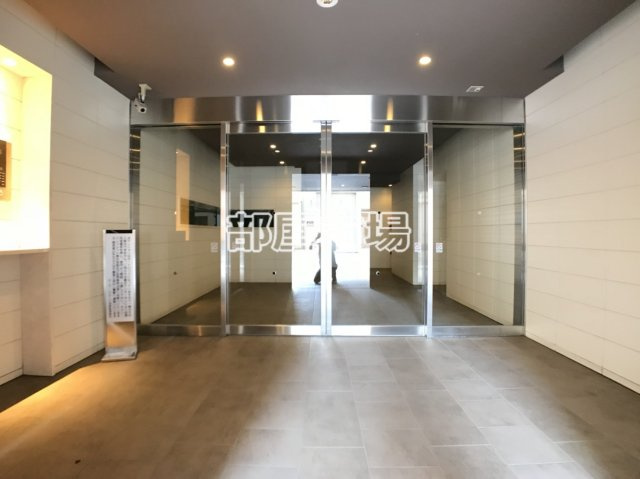 台東区浅草６丁目の賃貸マンションのエントランス