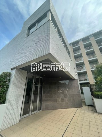 メロディーハイム南砂町フェイシアのエントランス
