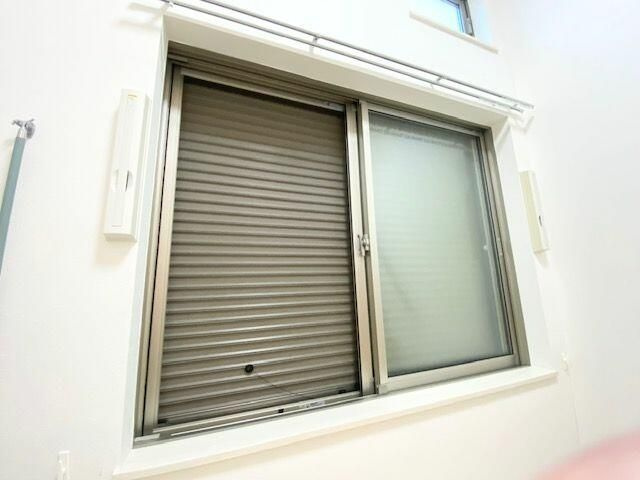 ハーモニーテラス荒川の設備|シャッター雨戸
